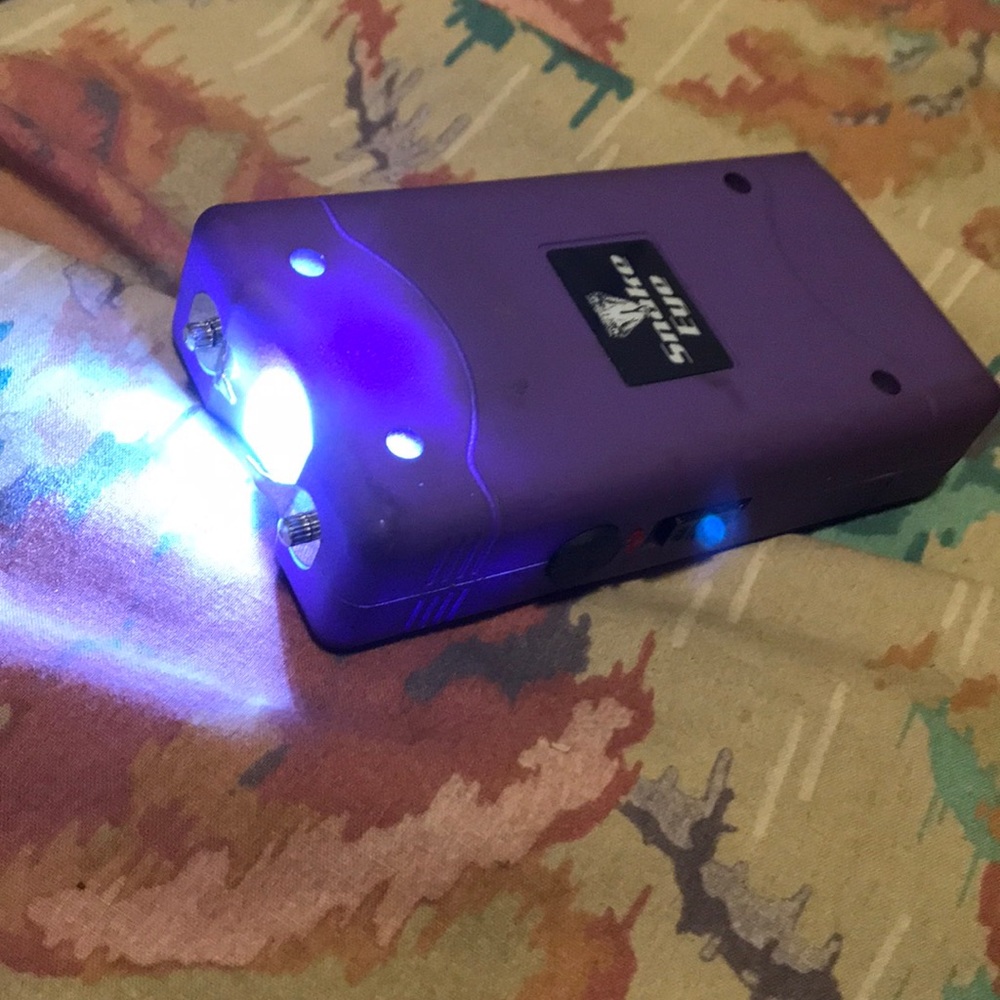 Tazer - Picture 3 of 4